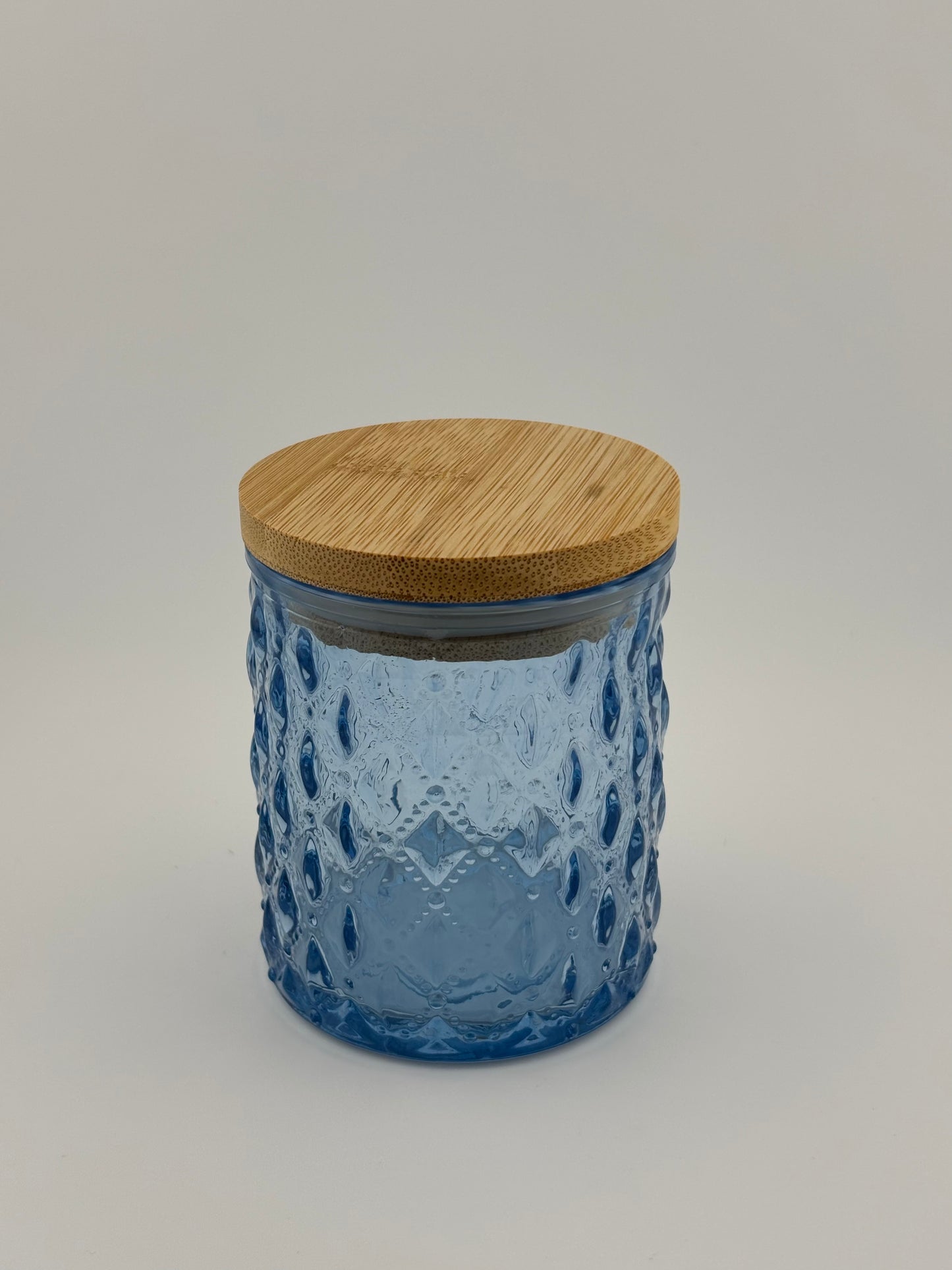 8oz Clear Blue Embossed Diamond With Bamboo Lid